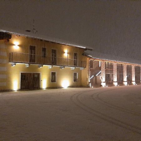 Agriturismo Fior Di Campo Dronero Exteriör bild