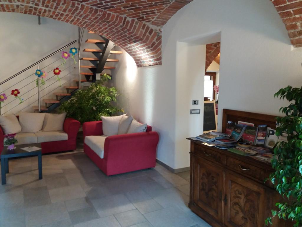 Agriturismo Fior Di Campo Dronero Exteriör bild